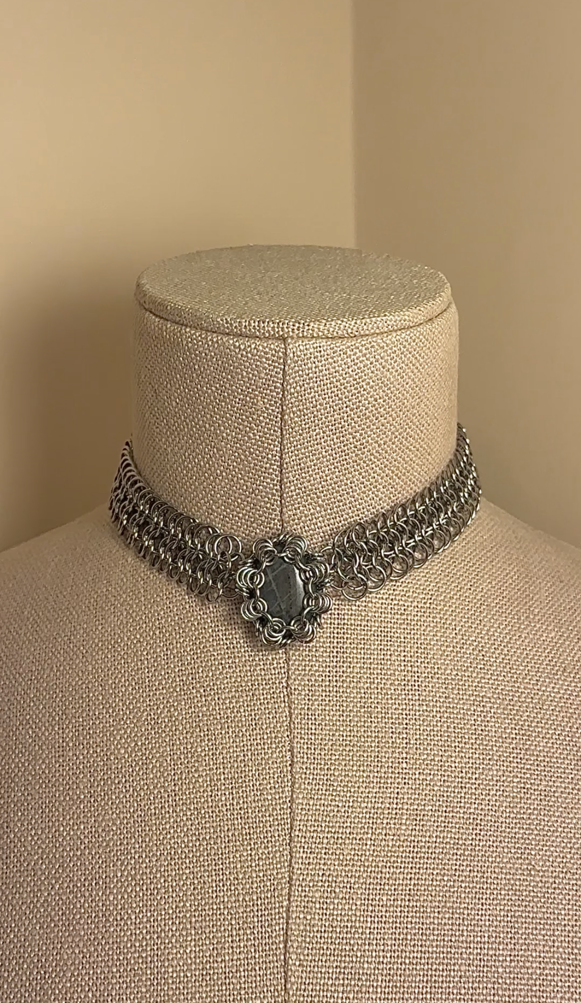 The SIREN Choker